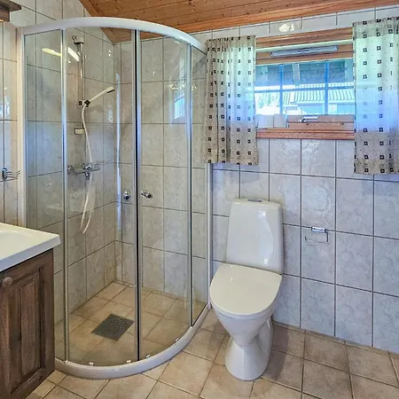 Stunning In With Kitchen 度假居 高尔